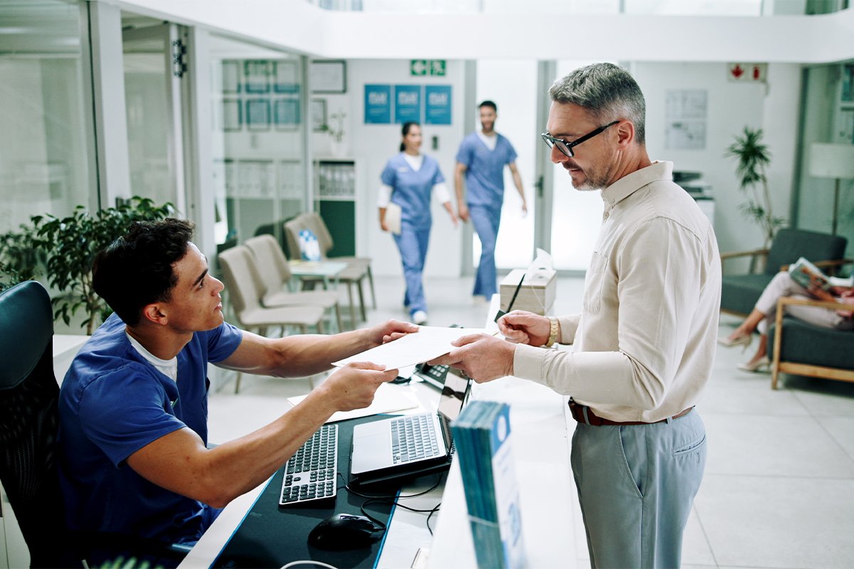 Top 7 Hospital Administrator Responsibilities to Improve Patient Experience